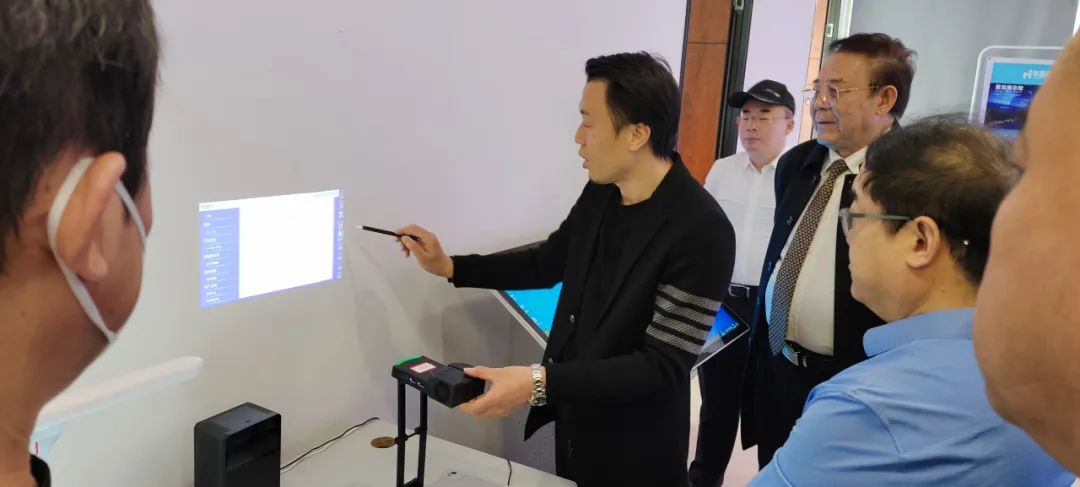 河北省深州市領(lǐng)導一行蒞臨華南數(shù)字考察指導